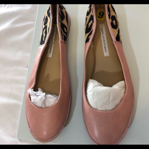 Pink flats by Diane Von Furstenberg 💕💕SOLD💕💕 - Picture 1 of 6